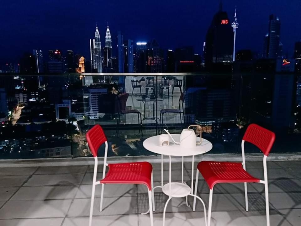 Wonderful Blue City View @Regalia Residence Куала-Лумпур Экстерьер фото